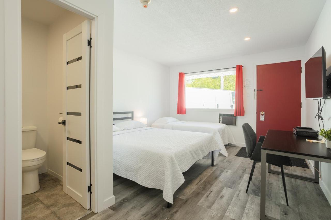 Motel Champlain ブロサード エクステリア 写真