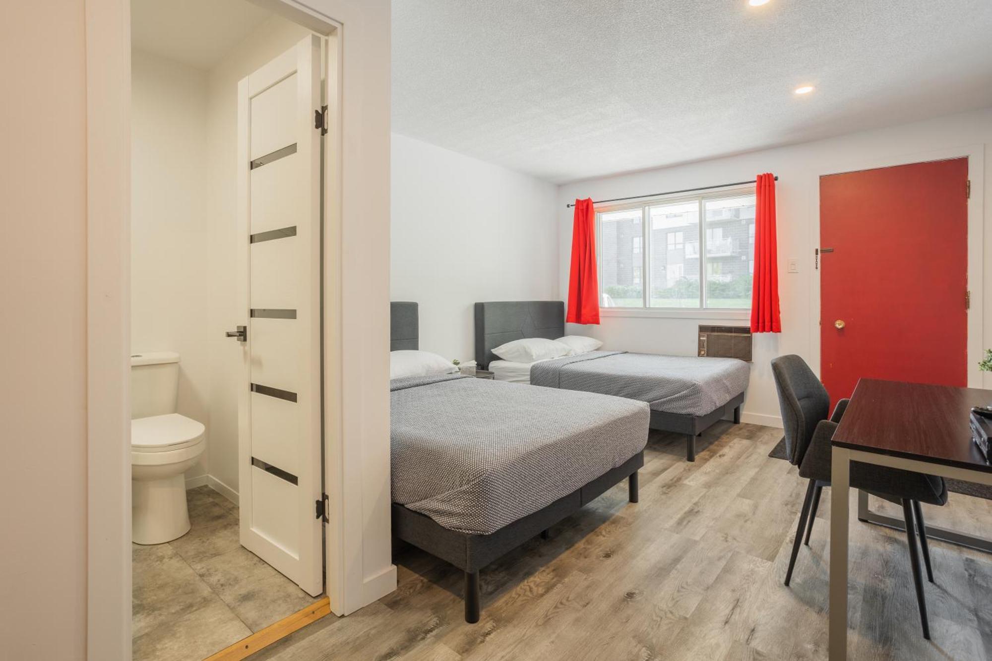 Motel Champlain ブロサード エクステリア 写真