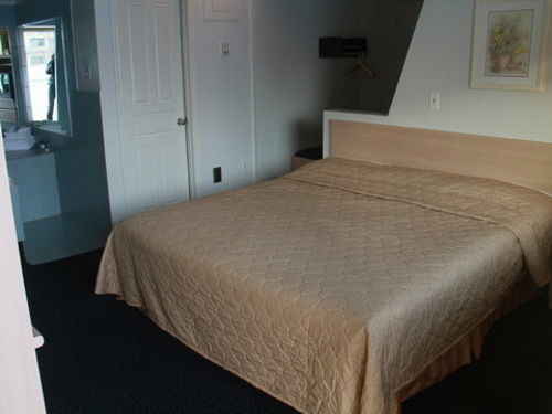 Motel Champlain ブロサード エクステリア 写真